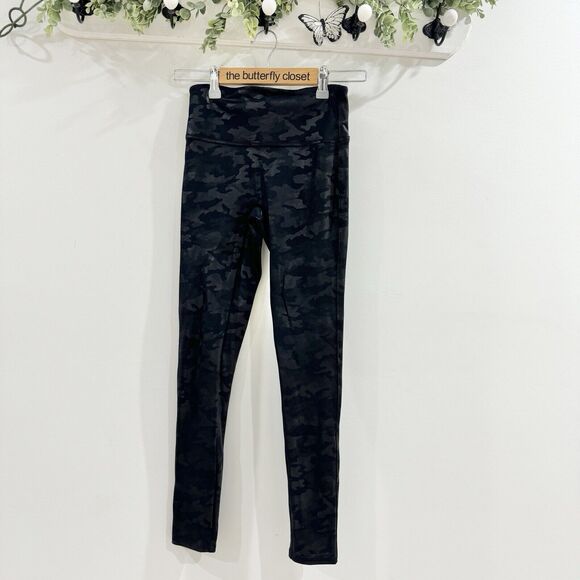 Spanx Black Shiny Camo Printed Small Leggings Slimming - Picture 1 of 4
